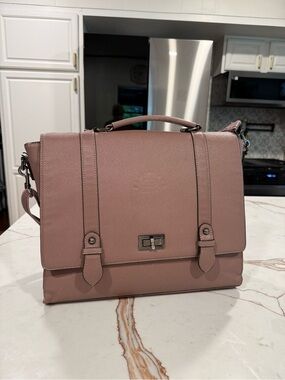 Woman’s Classic Top-Handle Messenger Bag in Dusty Rose
